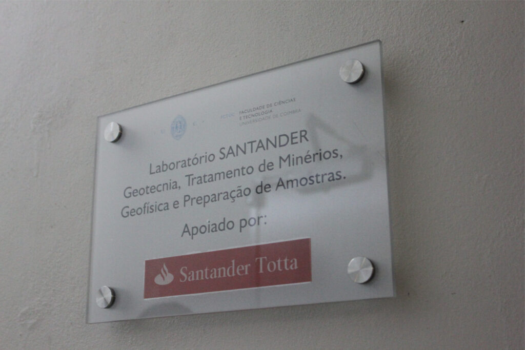 Placa inox acrílico 3