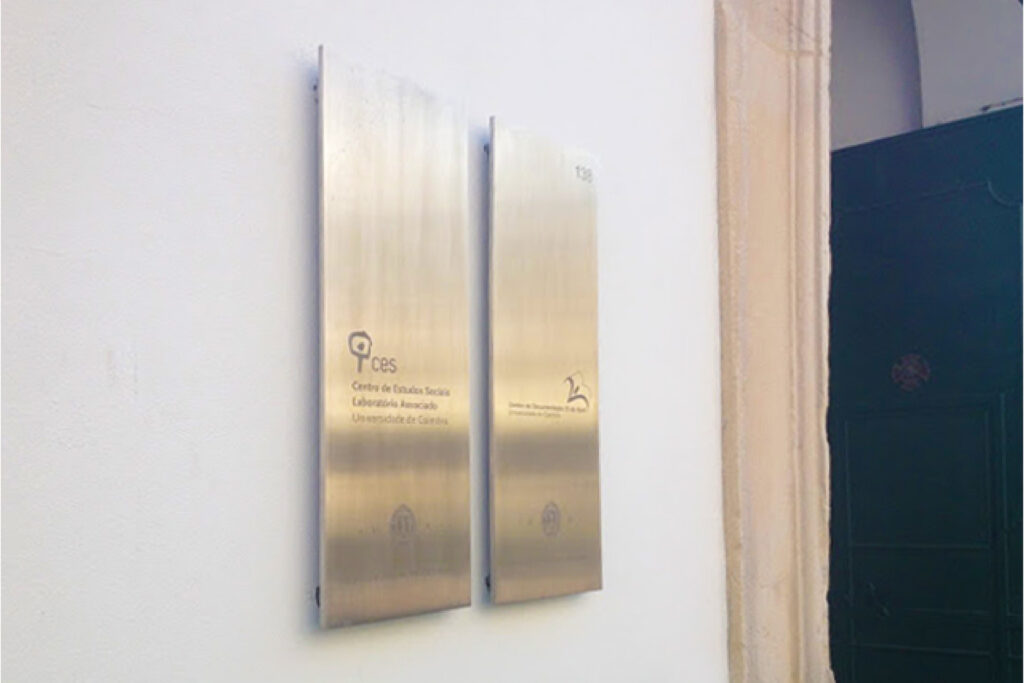 Placa inox acrílico 2